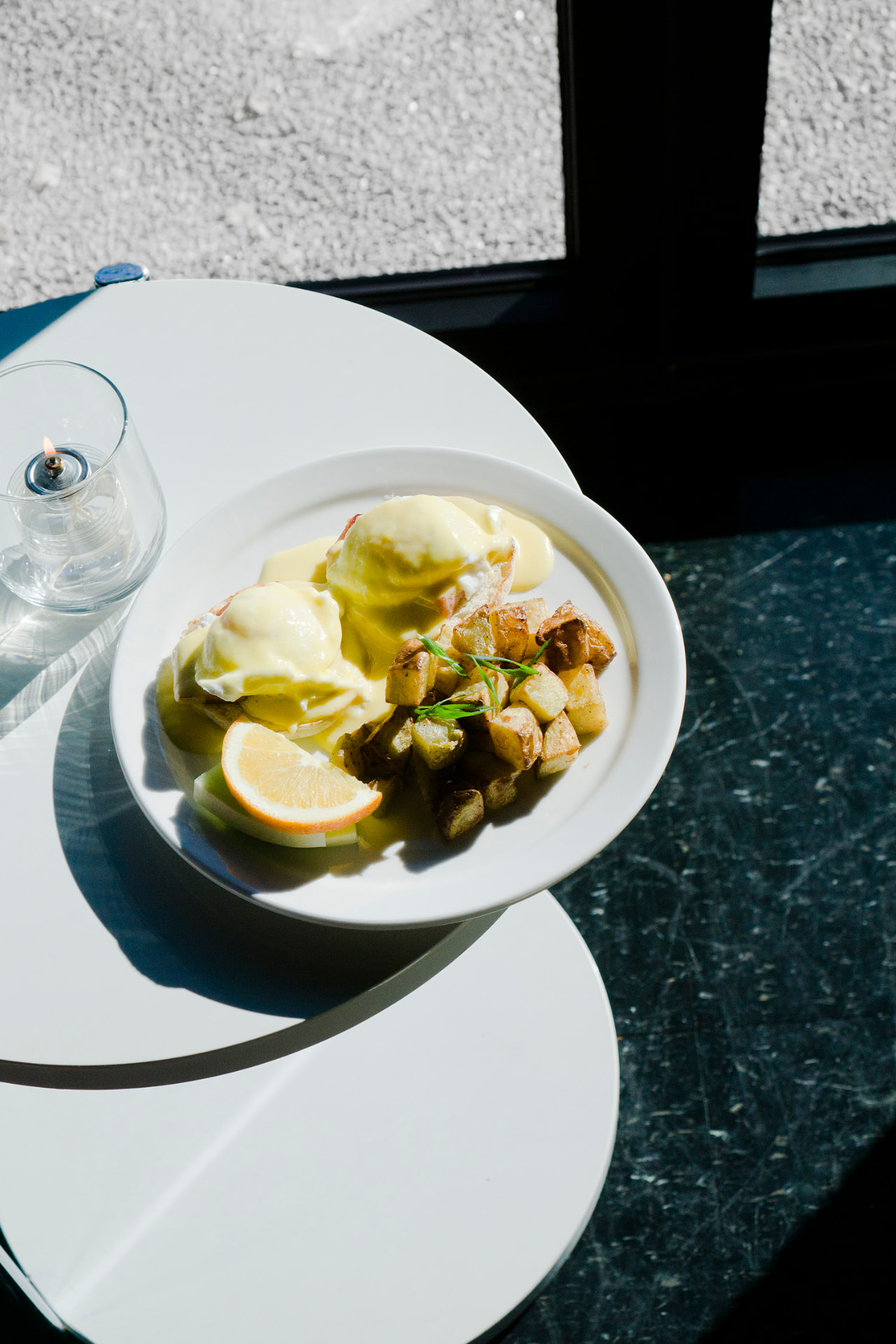 Hotel case study — breakfast in hard window light
